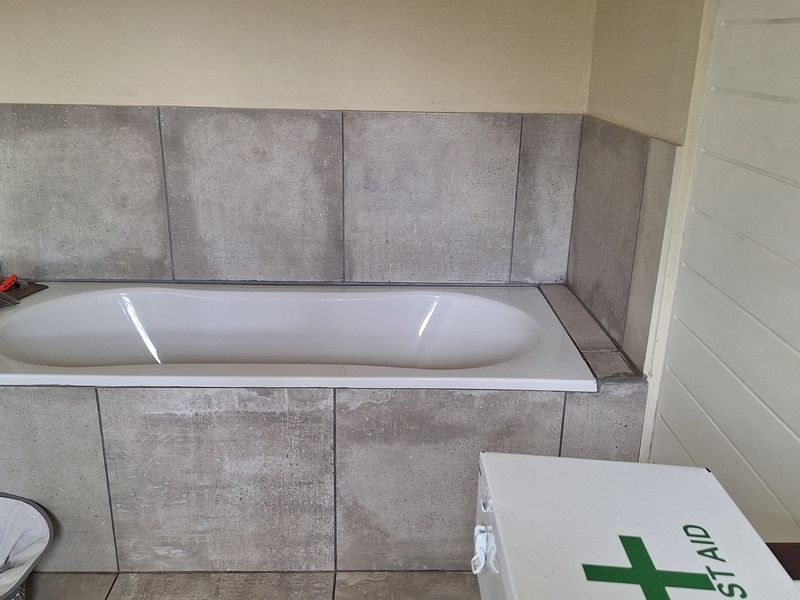 STUNNING DOUBLE STOREY HOME WITH BAY VIEWS  - Photo 9