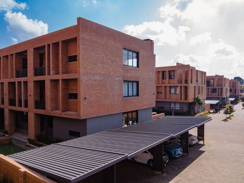 Modern 2 Bedroom, 2 Bathroom Apartment for Sale in Berula, Benoni – Stylish Living - Photo 10