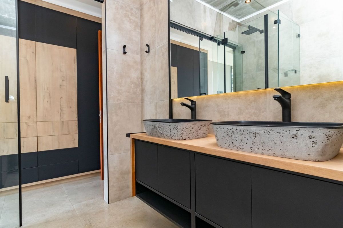 Modern 2 Bedroom, 2 Bathroom Apartment for Sale in Berula, Benoni – Stylish Living - Photo 4