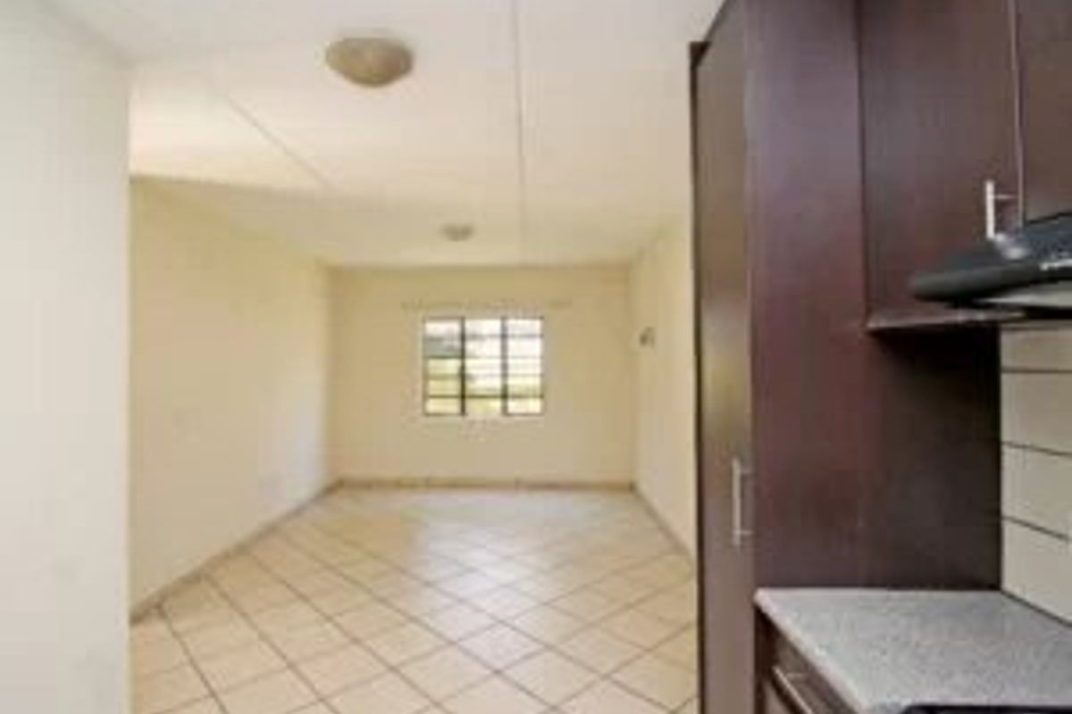 2 Bed House in Kempton Park Central for Sale - Photo 4