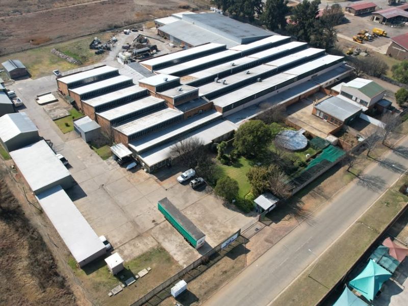 WAREHOUSE / MANUFACTURER SPACE AVAILABLE FOR RENTAL  - Photo 2