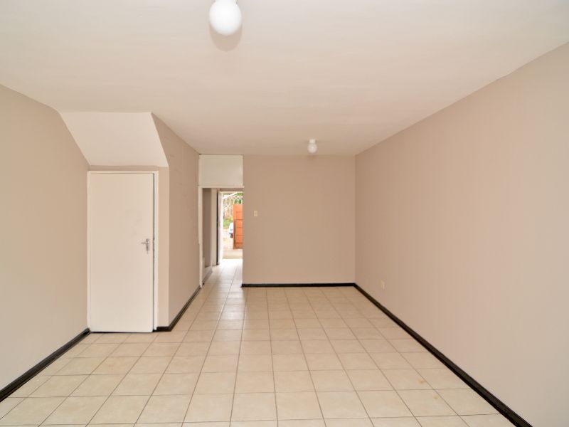 2 Bedroom Duplex for Sale – Kenwyn Complex - Photo 2