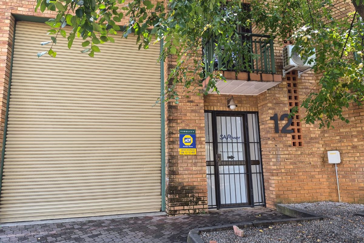 Prime Warehouse & Office Space to Let in Secure Randburg Business Park - Photo 3