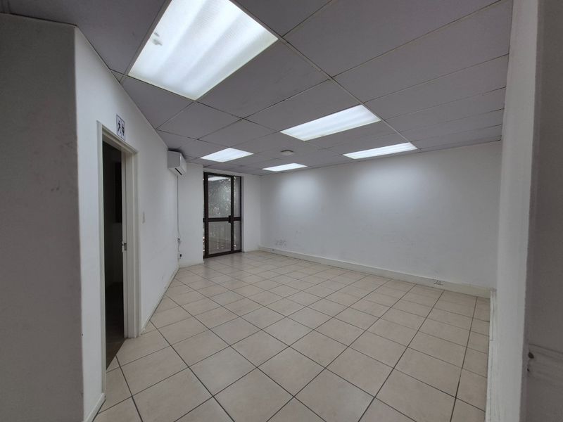 Prime Warehouse & Office Space to Let in Secure Randburg Business Park - Photo 8