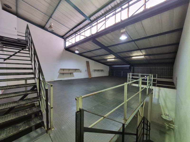 Industrial, Factory, Wharehouse Unit To Let – Prime Location on Major Arterial Route - Photo 2