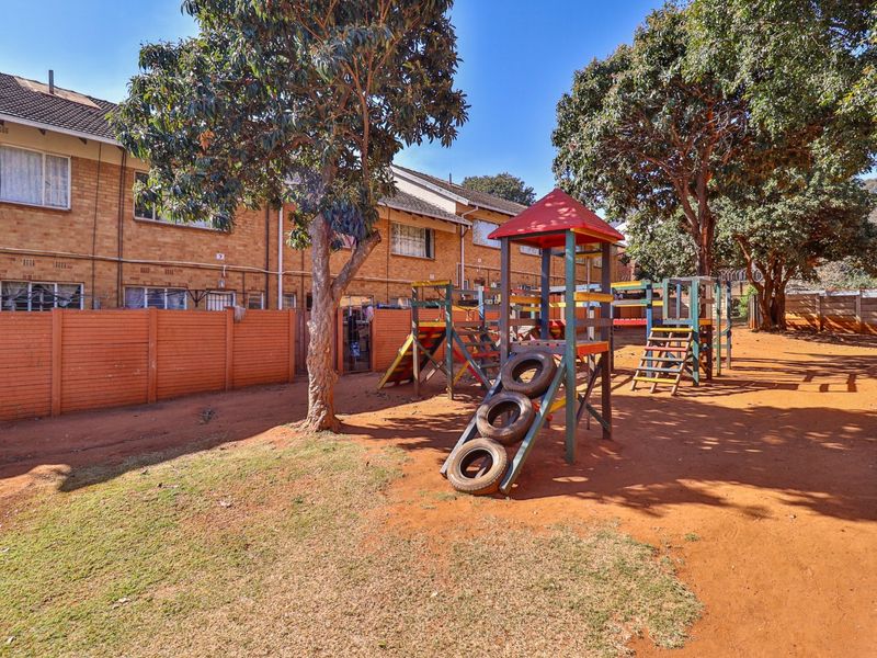 Property development for sale in marwyn complex,windsor - Photo 6