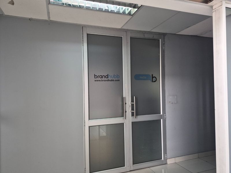 Modern Fully-Fitted Office Near Rivonia Off-Ramp – Available Now - Photo 5