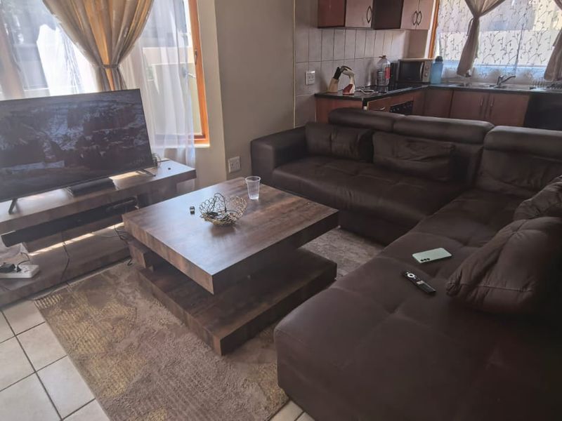 2 Bedroom, 2 Bathroom Home to Rent in Kyalami Boulevard Estate – Peaceful & Secure Living - Photo 7