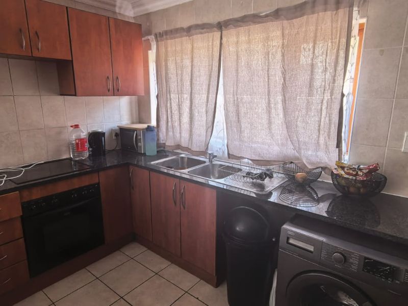 2 Bedroom, 2 Bathroom Home to Rent in Kyalami Boulevard Estate – Peaceful & Secure Living - Photo 5