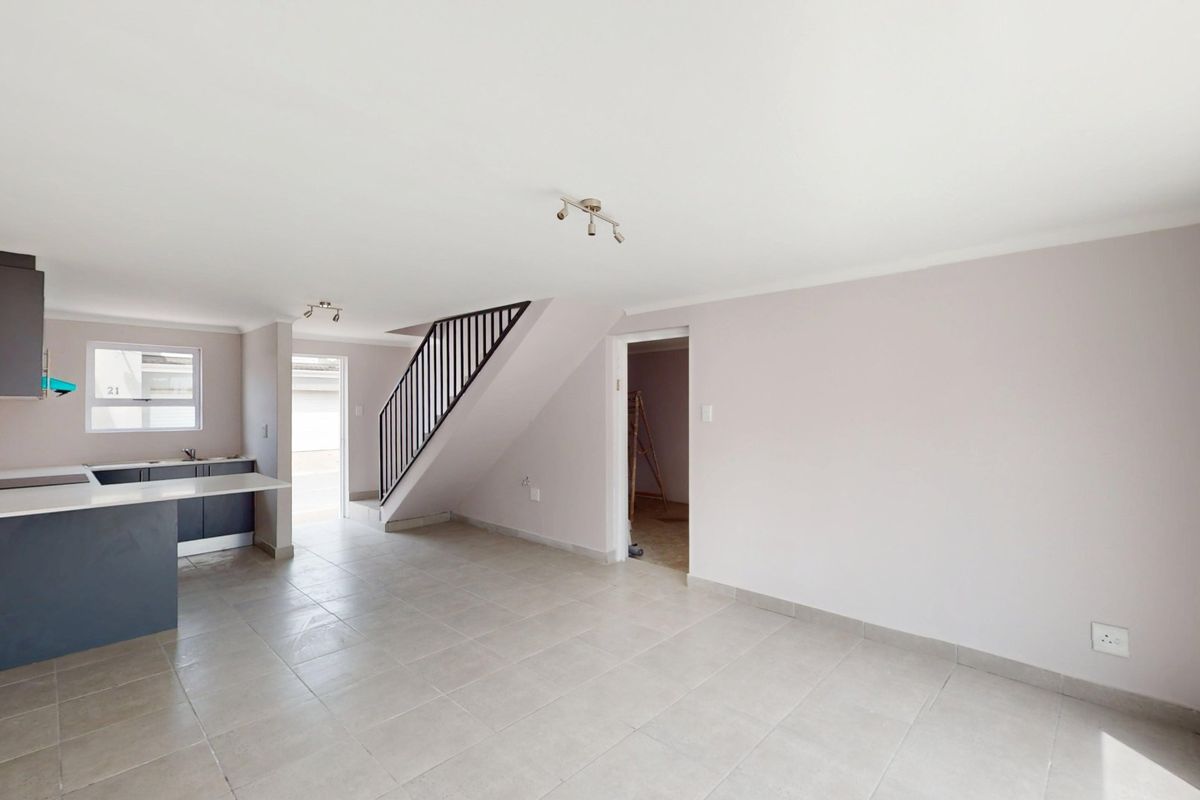 Modern 3-Bedroom Duplex in Secure Estate Living Setting - Photo 5