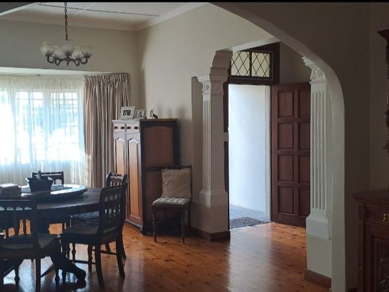 Beautiful family home up for Grabs!  - Photo 7