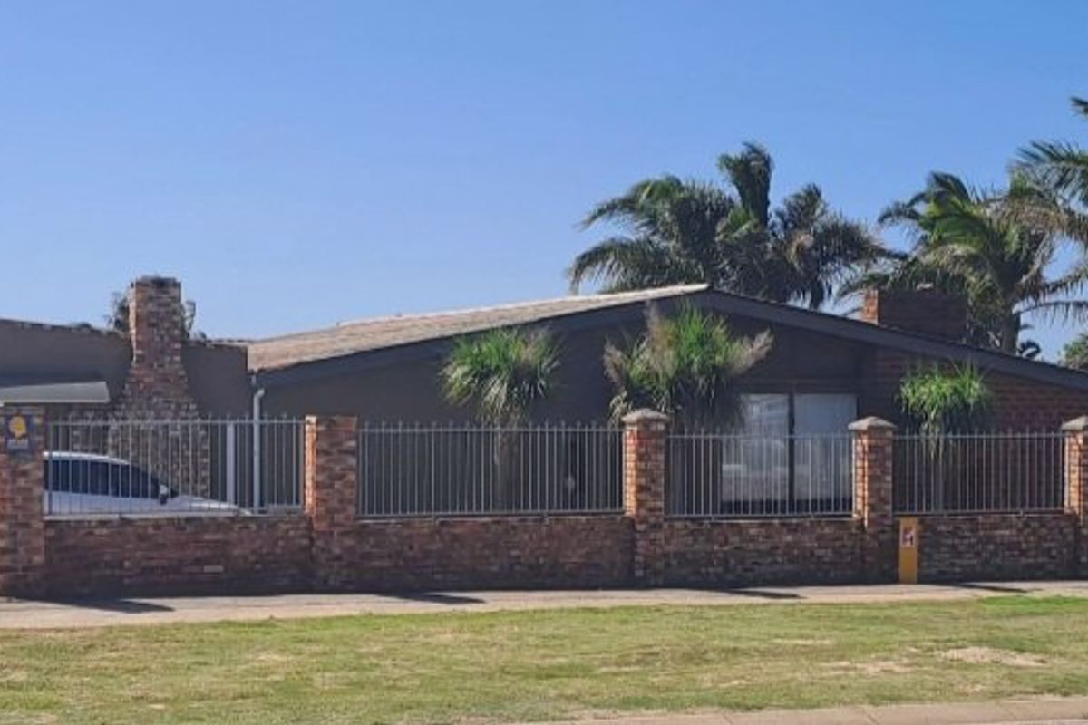 Big Family Home up for grabs! - Photo 2