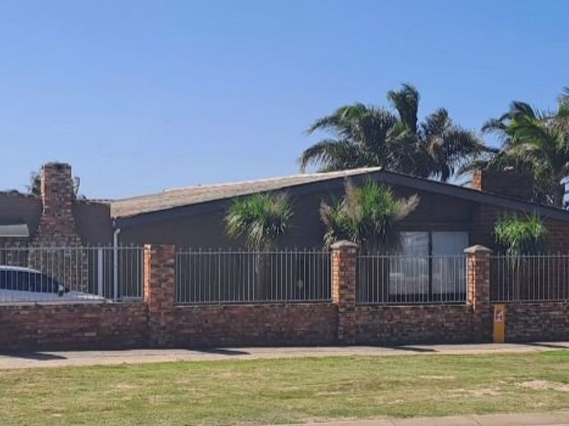 Big Family Home up for grabs! - Photo 2