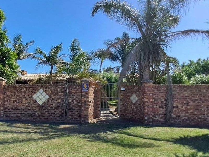 Big Family Home up for grabs! - Photo 3