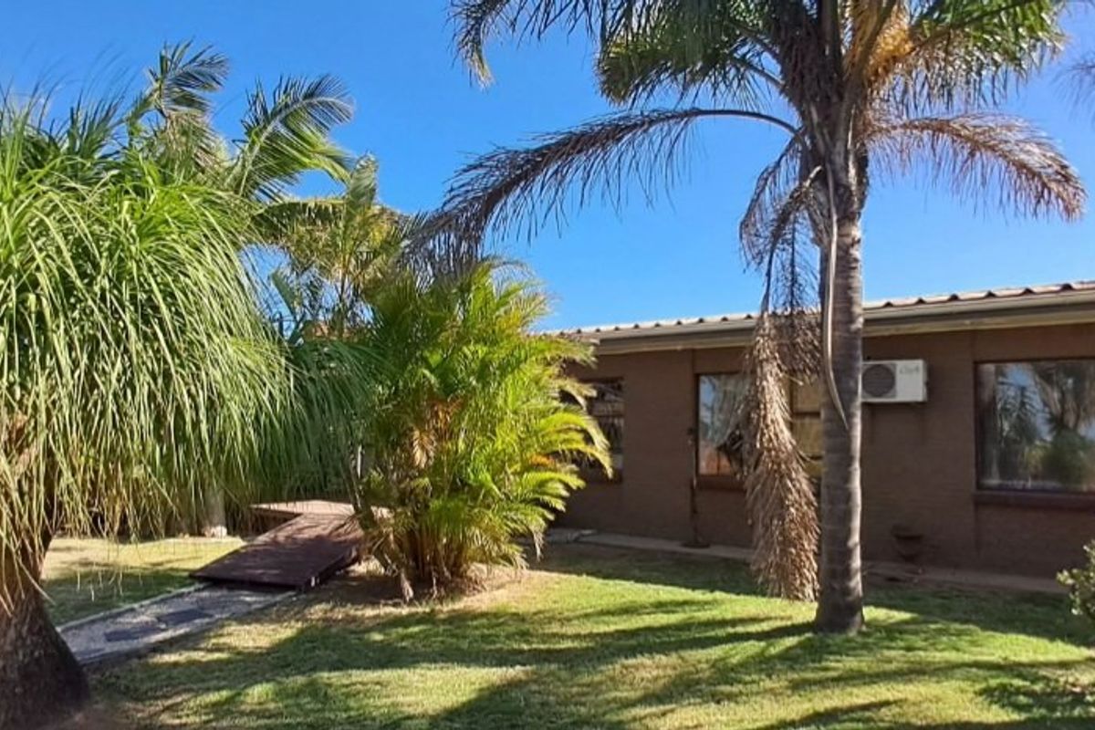 Big Family Home up for grabs! - Photo 4