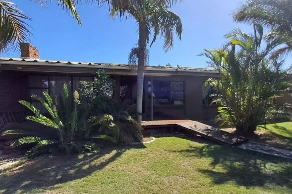 Big Family Home up for grabs! - Photo 5