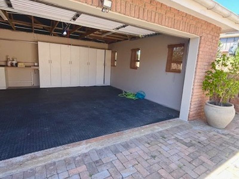 stunning 3 bedroom rental house in reebok. - Photo 3