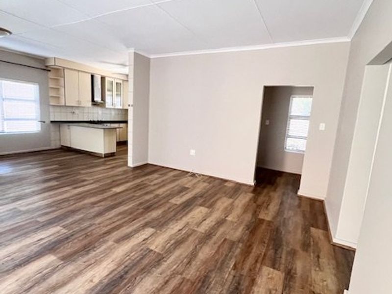 stunning 3 bedroom rental house in reebok. - Photo 7