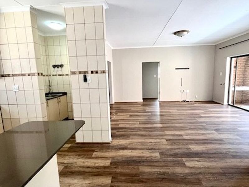 stunning 3 bedroom rental house in reebok. - Photo 9