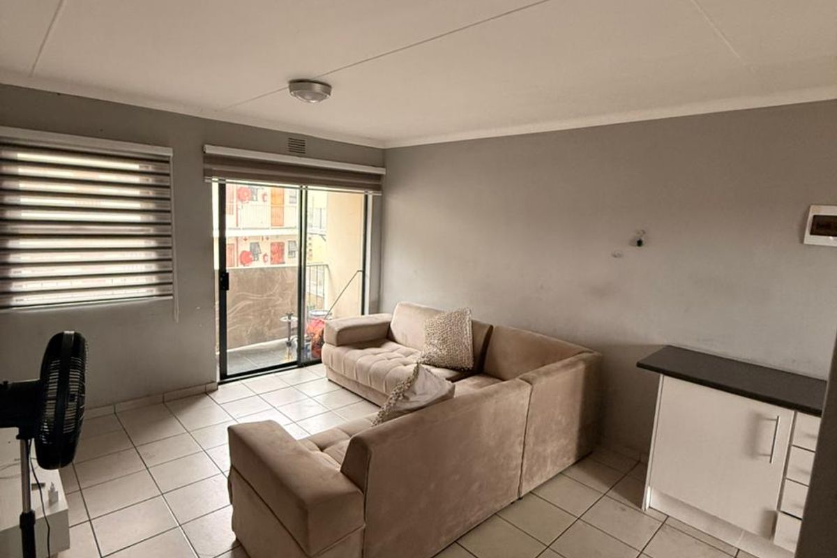 2 Bedrooms, 1 Bathroom Apartment For Sale In Newlands, Durban - Photo 2