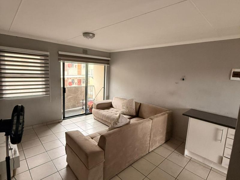 2 Bedrooms, 1 Bathroom Apartment For Sale In Newlands, Durban - Photo 2