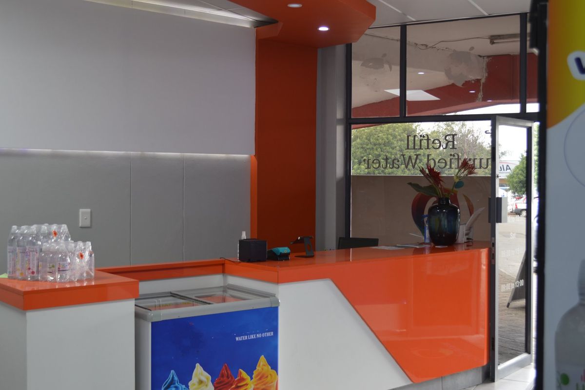 Prime Location Turnkey Hydration & Health Retail Franchise – Fully Equipped & Ready for Immediate Operation - Photo 3