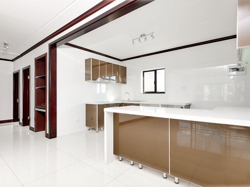 3 Bedroom 2 Bathroom For Rental - Photo 2