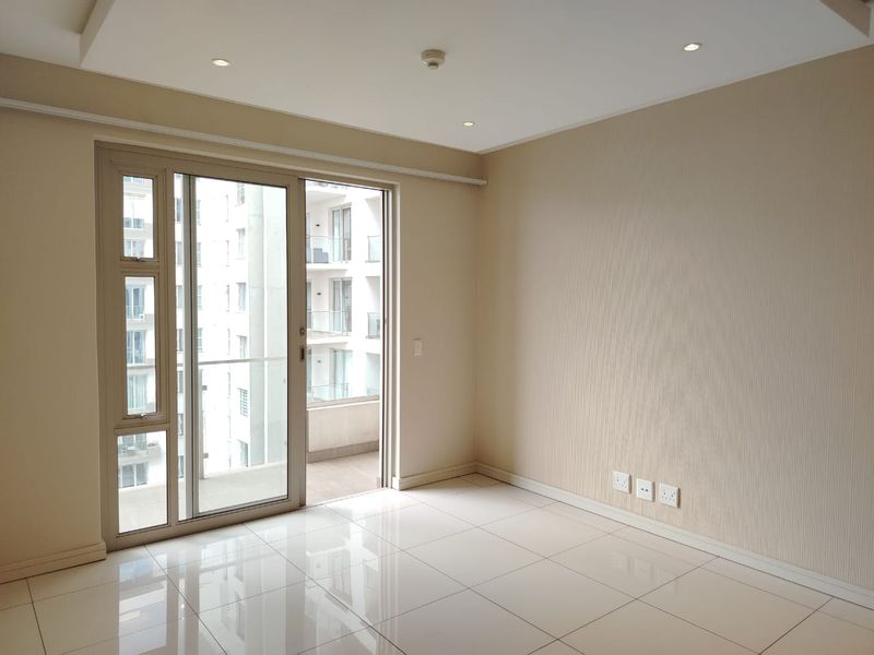 Elegant 2 Bedroom Apartment for sale in Rosebank, Sandton  - Photo 10