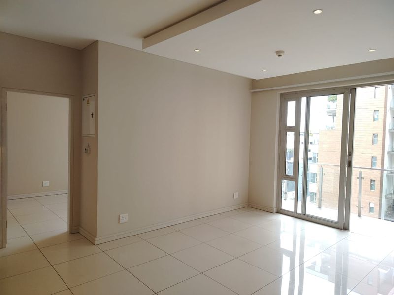 Elegant 2 Bedroom Apartment for sale in Rosebank, Sandton  - Photo 8