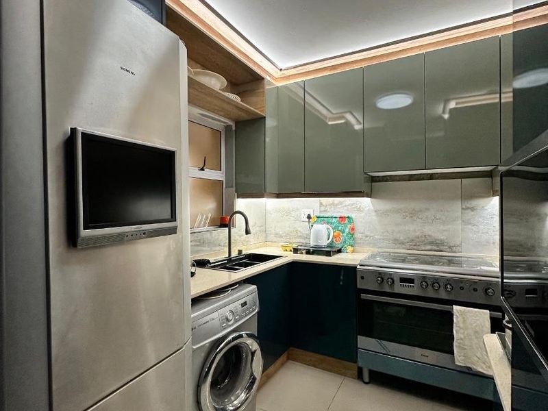 SIMPLY STUNNING!!! AVAILABLE NOW!! - Photo 7