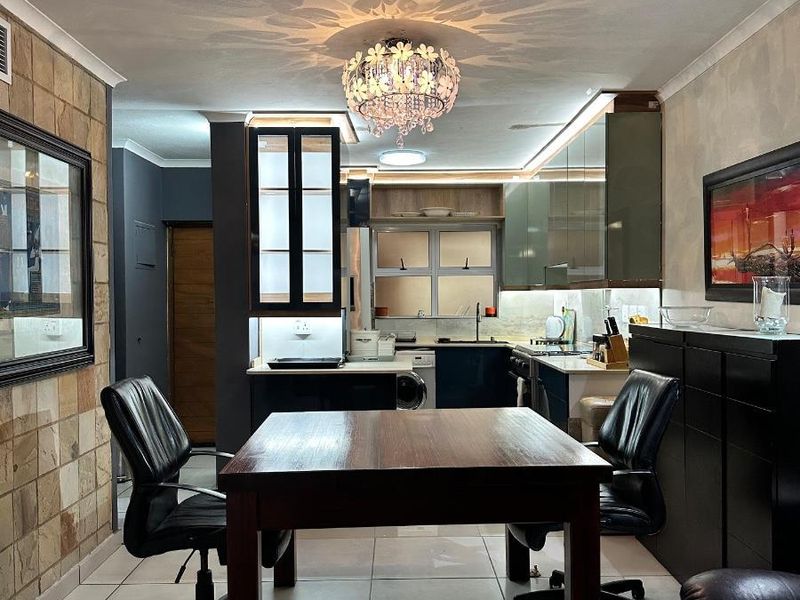 SIMPLY STUNNING!!! AVAILABLE NOW!! - Photo 10