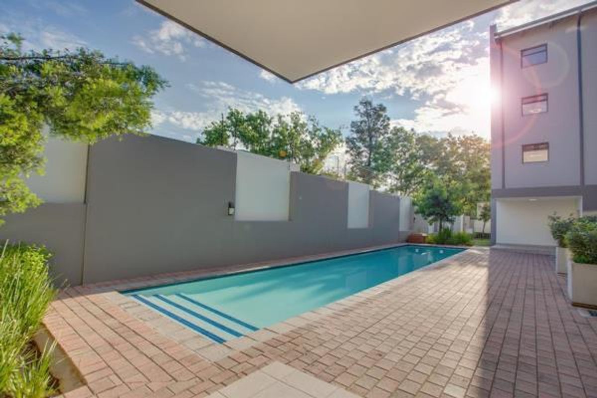 Fully Furnished 1-Bedroom Apartment for Rent , Rivonia, Sandton - Photo 5