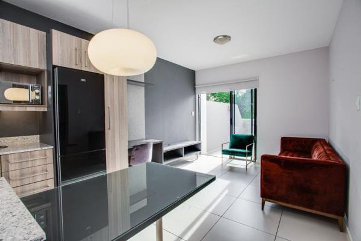 Fully Furnished 1-Bedroom Apartment for Rent , Rivonia, Sandton - Photo 3