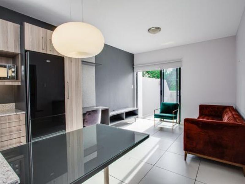 Fully Furnished 1-Bedroom Apartment for Rent , Rivonia, Sandton - Photo 3