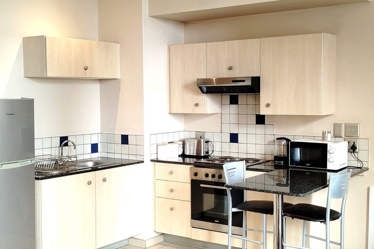 Spacious Fully Furnished Bachelor Apartment for sale in Mapungubwe Hotel Apartments, Marshalltown  - Photo 5