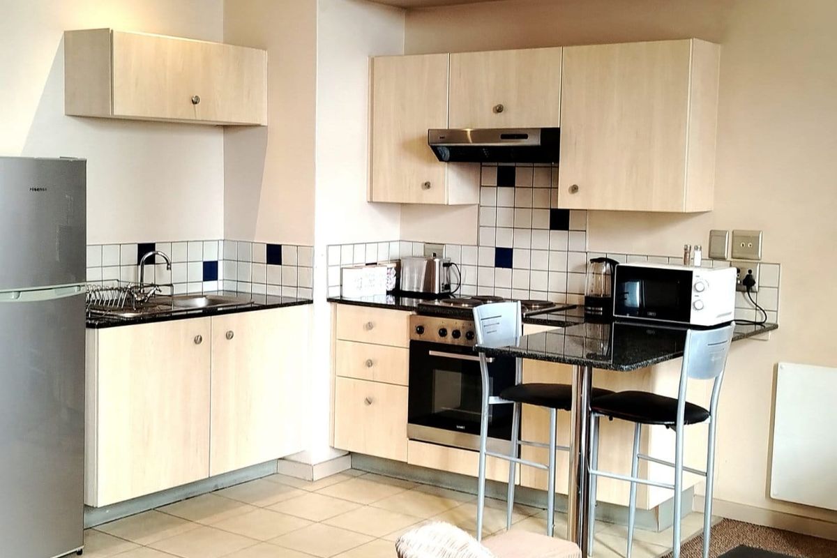 Spacious Fully Furnished Bachelor Apartment for sale in Mapungubwe Hotel Apartments, Marshalltown  - Photo 2