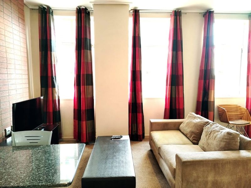 Spacious Fully Furnished Bachelor Apartment for sale in Mapungubwe Hotel Apartments, Marshalltown  - Photo 9