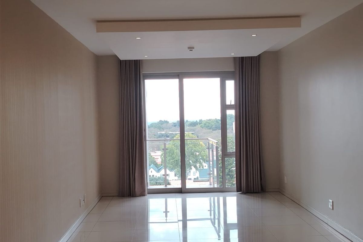 Stunning 2 Bedroom Apartment for sale in Rosebank, Sandton  - Photo 5