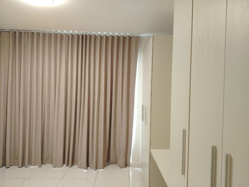 Stunning 2 Bedroom Apartment for sale in Rosebank, Sandton  - Photo 8