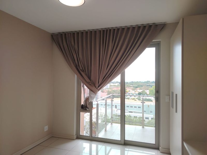 Stunning 2 Bedroom Apartment for sale in Rosebank, Sandton  - Photo 7