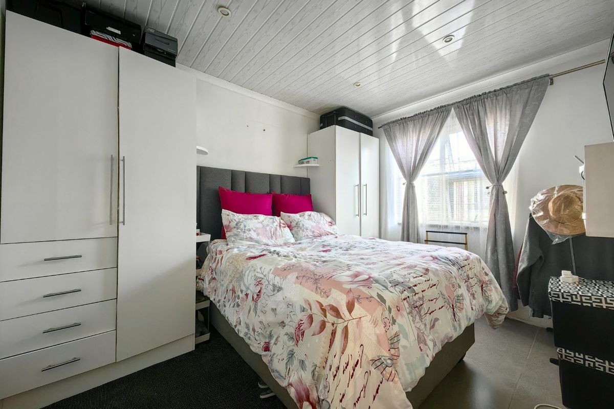 2 Bedroom Rental in Bridgetown - Maximum 3 occupants allowed - Photo 5