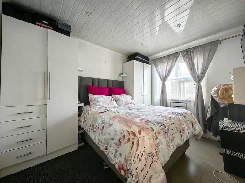 2 Bedroom Rental in Bridgetown - Maximum 3 occupants allowed - Photo 5