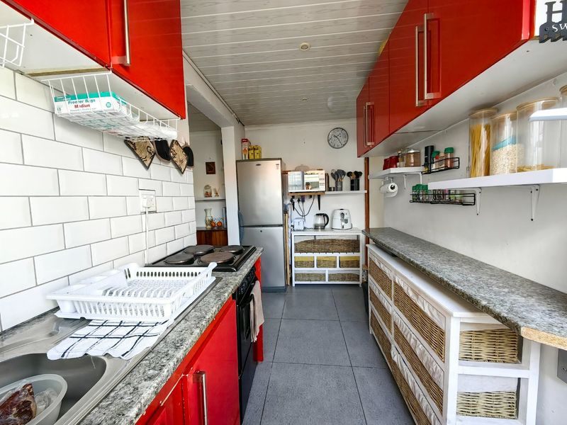 2 Bedroom Rental in Bridgetown - Maximum 3 occupants allowed - Photo 8