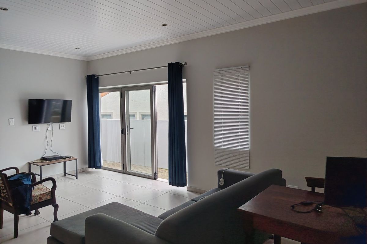 MODERN FAMILY DUET IN BLUE MOUNTAIN VILLAGE WITH SCENIC MOUNTAIN VIEWS - Photo 3