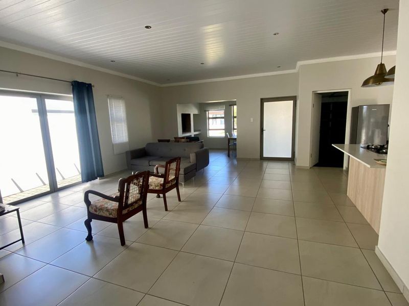 MODERN FAMILY DUET IN BLUE MOUNTAIN VILLAGE WITH SCENIC MOUNTAIN VIEWS - Photo 8