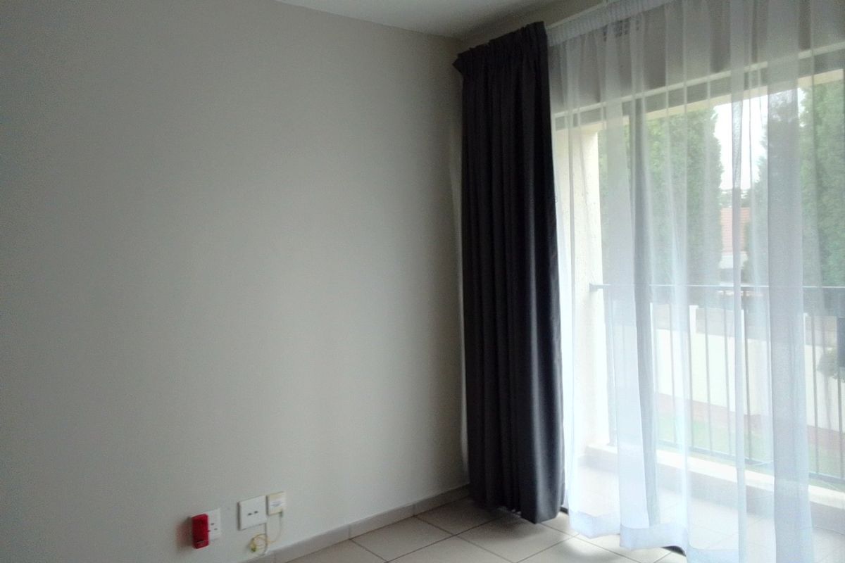 Beautiful 2-Bedroom Apartment for Rent - Photo 3