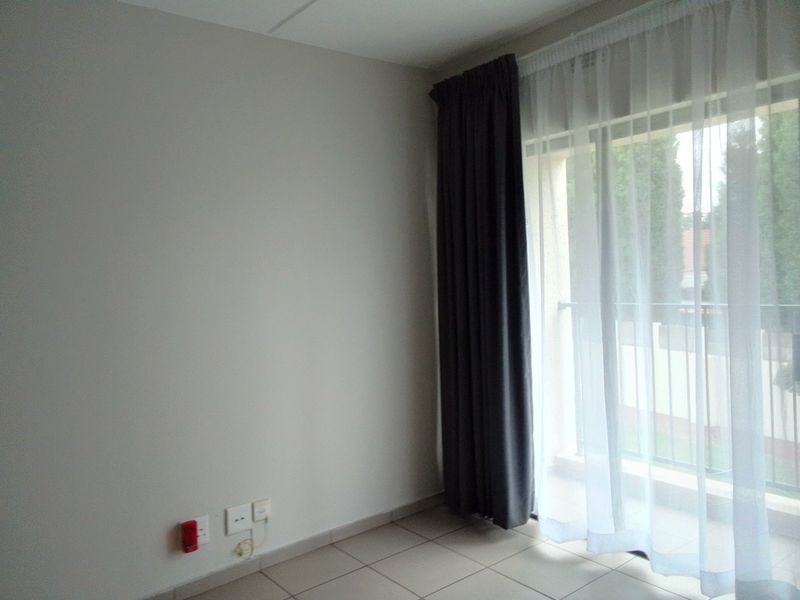 Beautiful 2-Bedroom Apartment for Rent - Photo 3