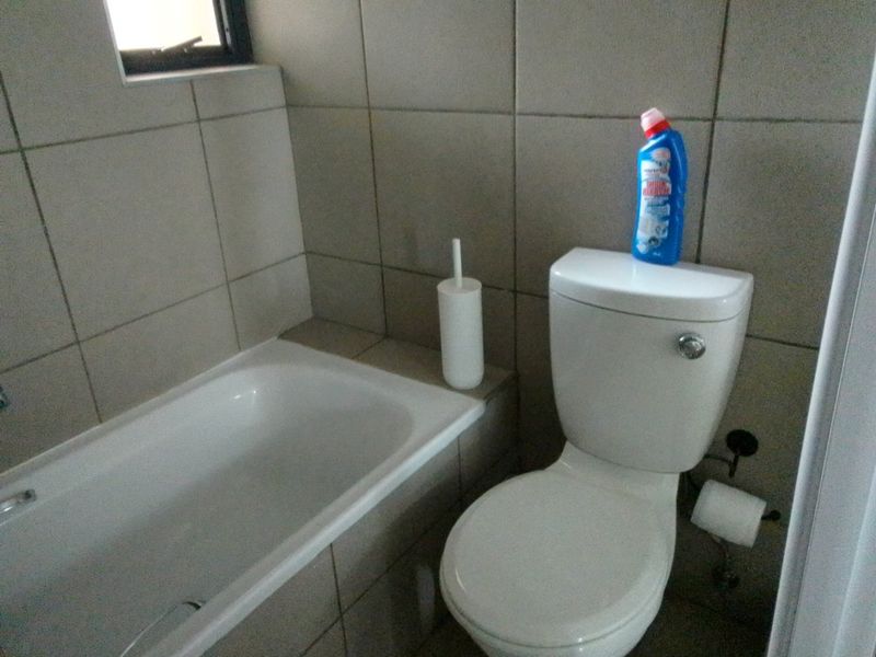 Beautiful 2-Bedroom Apartment for Rent - Photo 8