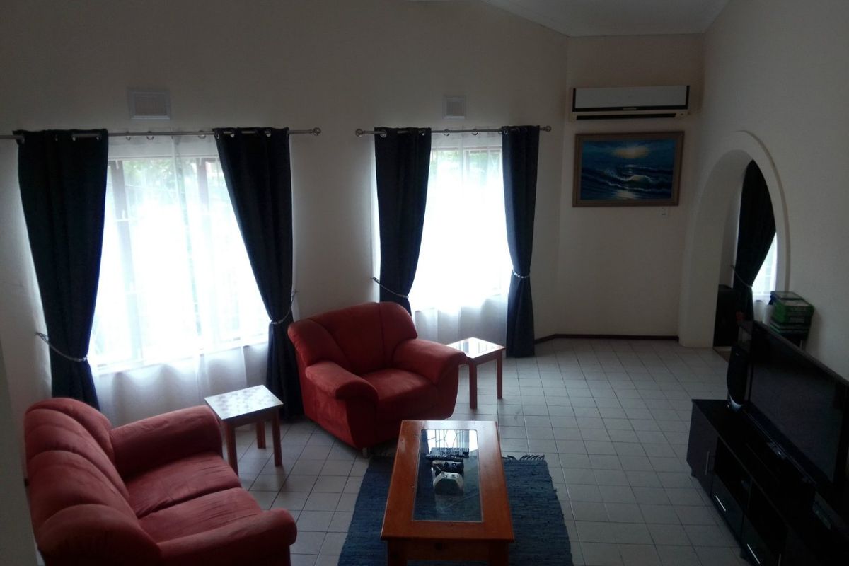 MUCH LOVED FAMILY HOME - Photo 5