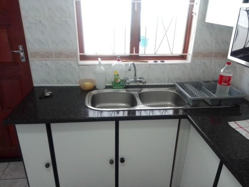 MUCH LOVED FAMILY HOME - Photo 10